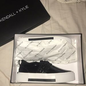 Kendall and Kylie Tory patent leather shoes